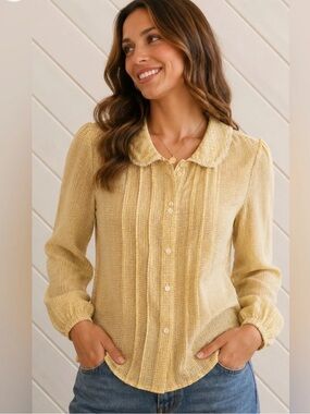 Vintage Juicy Couture Pale Yellow Knit Button-Down Blouse with Peter Pan Collar